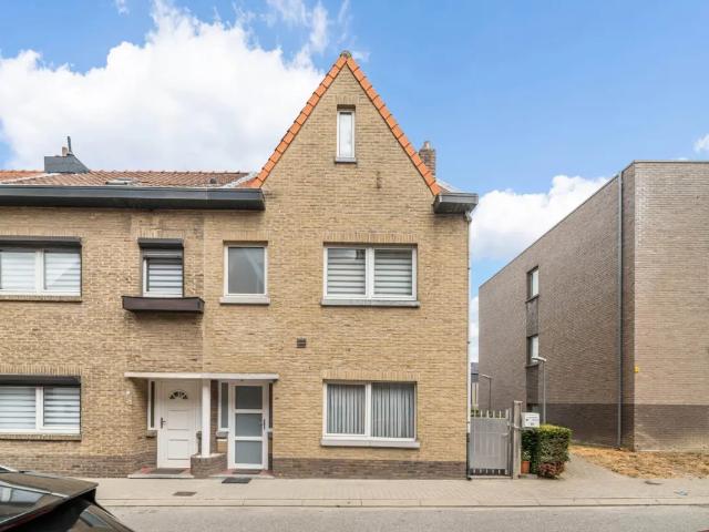 Maison vente à Looz, Limburg