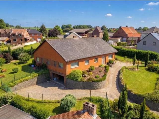 Maison vente à La Louvière, Wallonie