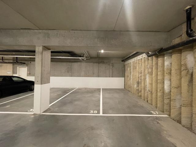 Garage vente à Anderlecht, Bruxelles