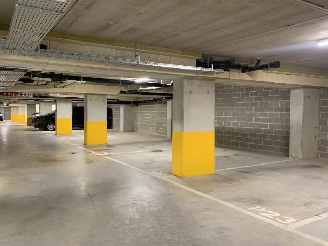 Garage vente à Anderlecht, Bruxelles