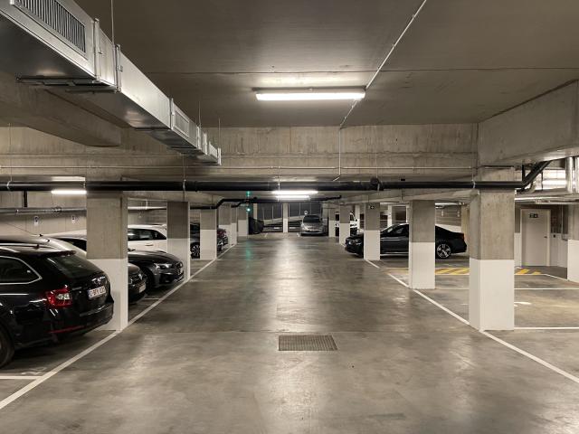 Garage vente à Anderlecht, Bruxelles