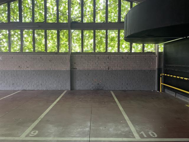 Garage vente à Anderlecht, Bruxelles