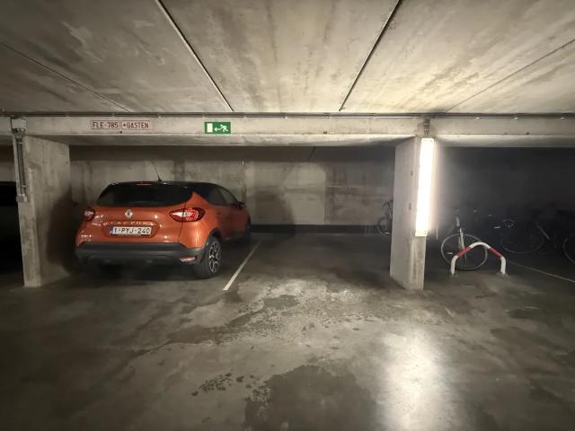 Garage vente à Brugge, West-Vlaanderen