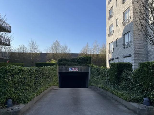 Garage vente à Oudergem, Bruxelles