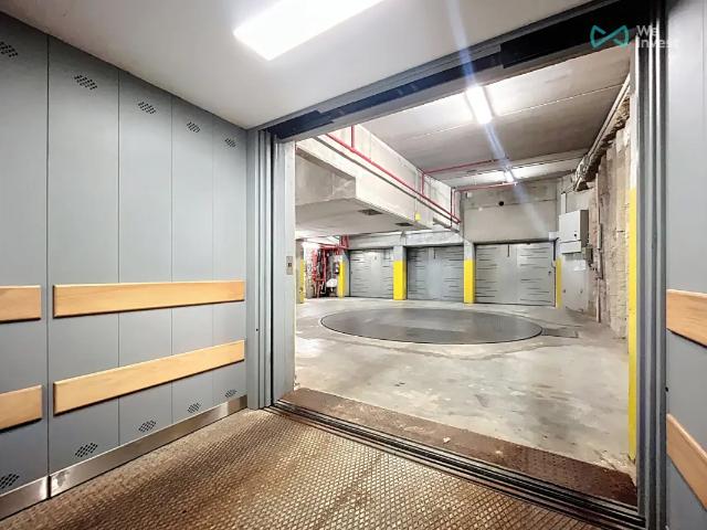 Garage vente à Elsene, Bruxelles