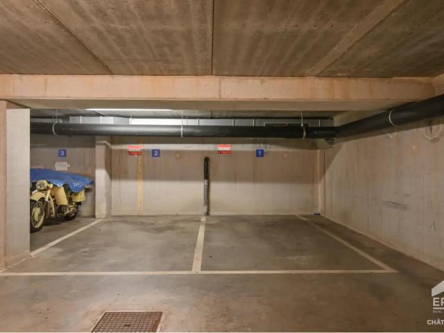 Garage vente à Etterbeek, Bruxelles