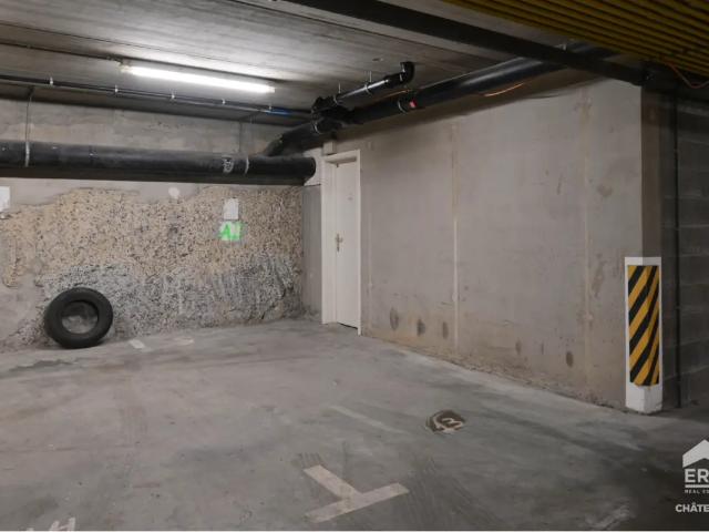 Garage vente à Etterbeek, Bruxelles