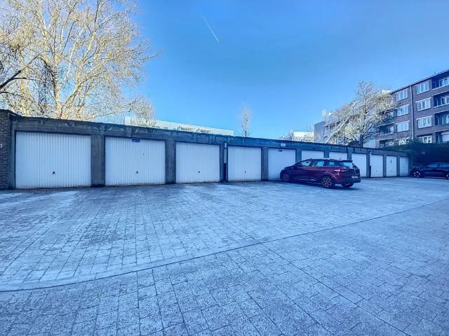 Garage vente à Evere, Bruxelles