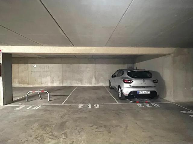 Garage vente à Evere, Bruxelles