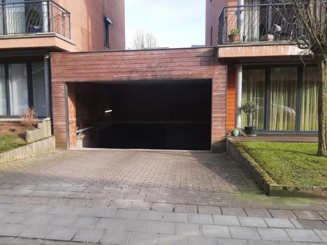 Garage vente à Charleroi, Wallonie