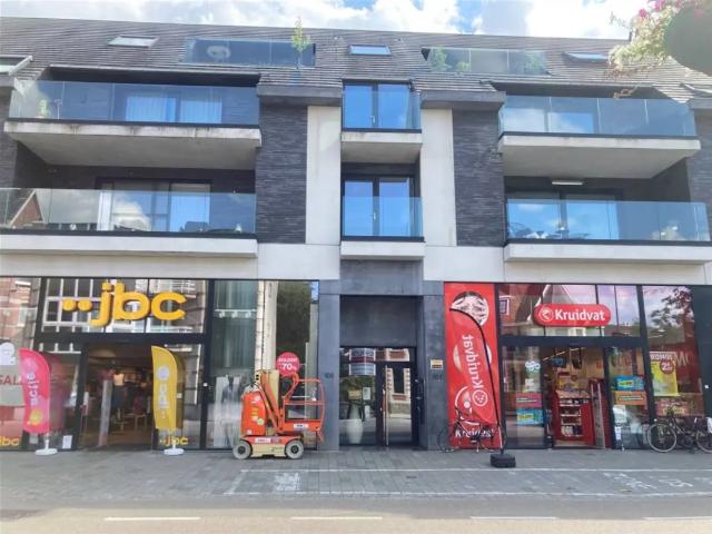 Garage vente à Heist-op-den-berg, Antwerpen