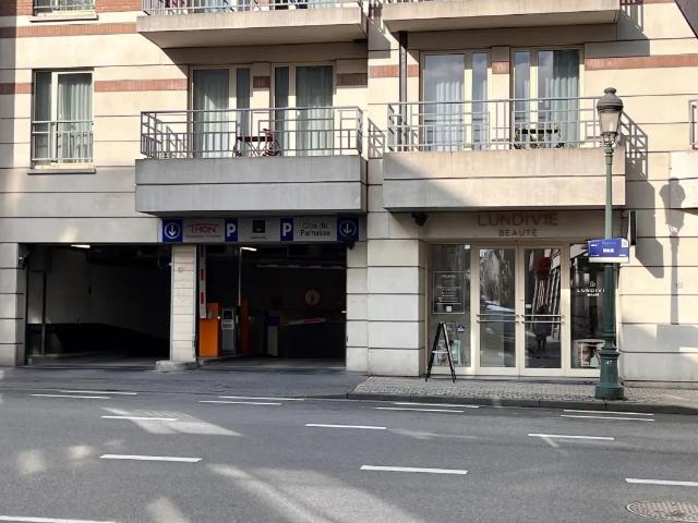 Garage vente à Elsene, Bruxelles