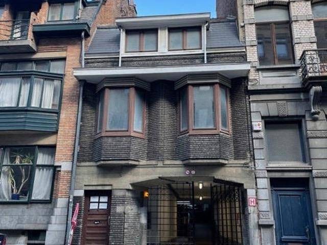 Garage vente à Ixelles, Bruxelles