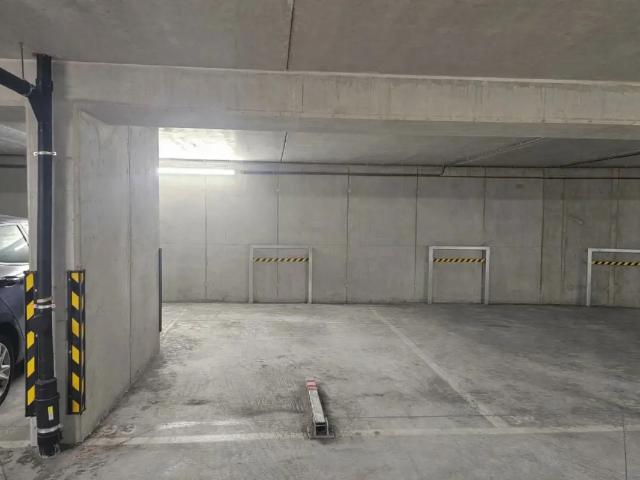 Garage vente à Jette, Bruxelles