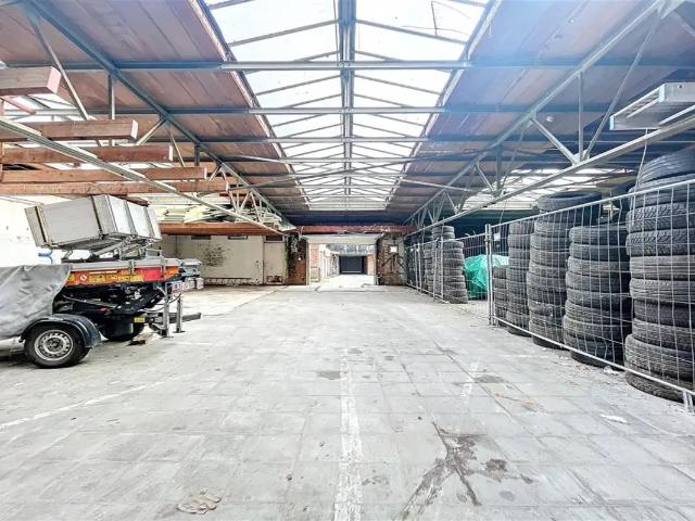 Garage vente à Koekelberg, Bruxelles