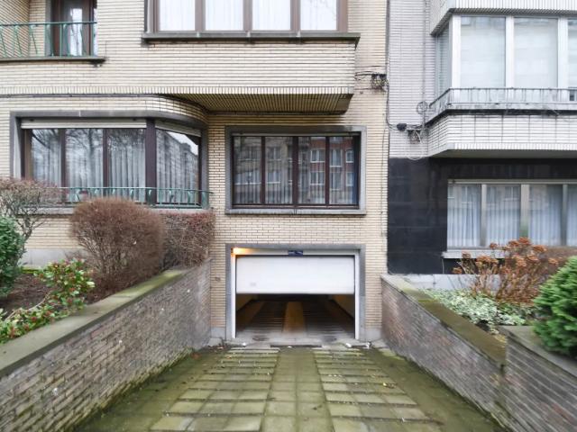 Garage vente à Kukelberg, Bruxelles