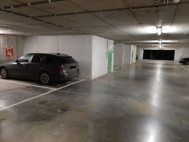 Garage vente à Desteldonk, Oost-Vlaanderen