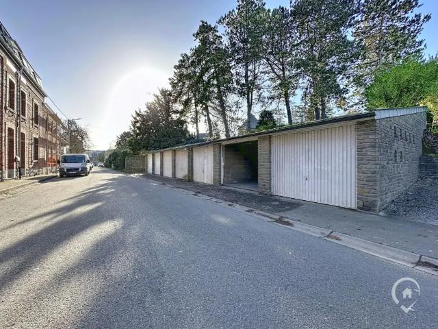 Garage vente à Marche, Wallonie