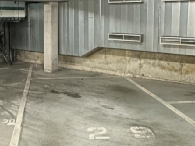 Garage vente à Bergen, Wallonie