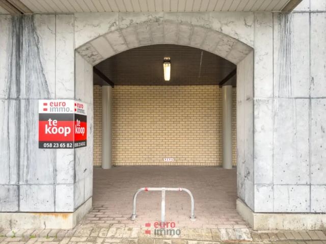 Garage vente à Nieuwpoort, West-Vlaanderen