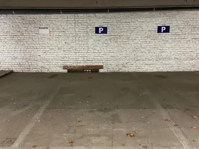 Garage vente à Saint-gilles, Bruxelles