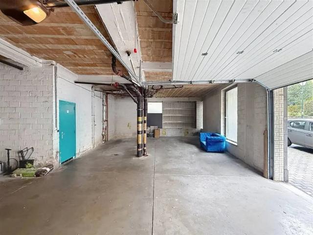 Garage vente à Uccle, Bruxelles