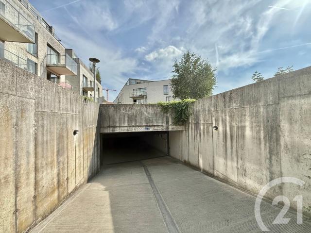 Garage vente à Uccle, Bruxelles