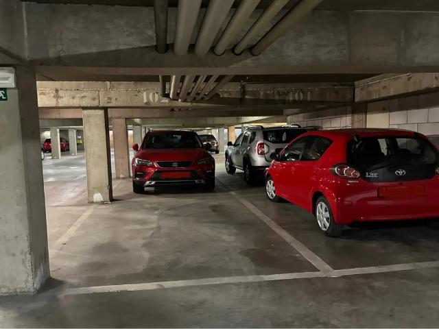 Garage vente à Sint-lambrechts-woluwe, Bruxelles