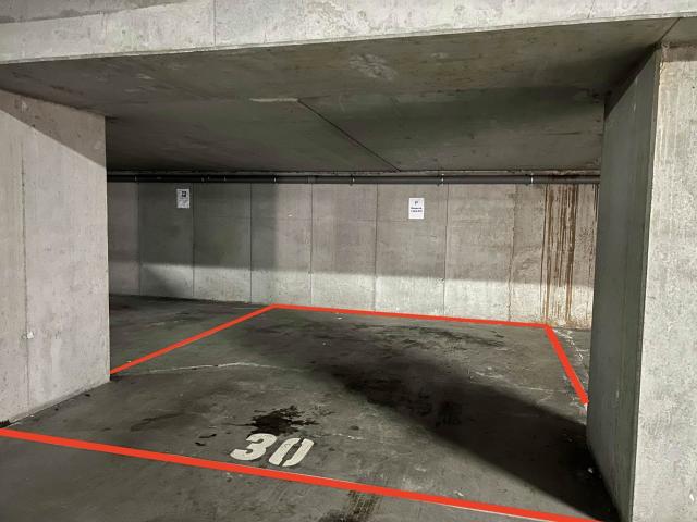 Garage vente à Sint-lambrechts-woluwe, Bruxelles