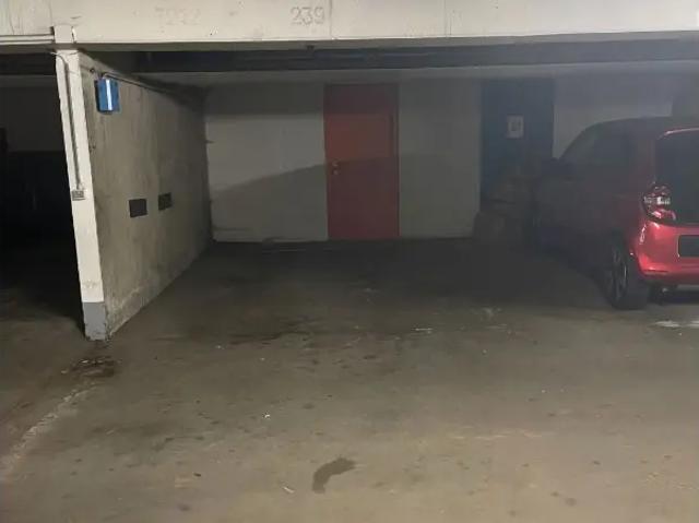 Garage vente à Sint-pieters-woluwe, Bruxelles