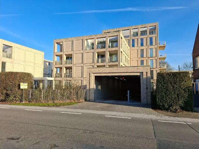 Garage vente à Desteldonk, Oost-Vlaanderen