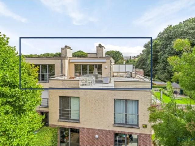 Penthouse vente à Lava, Brabant
