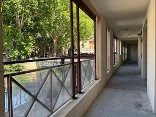Local Commercial vente à Avignon, Fontaine-de-vaucluse