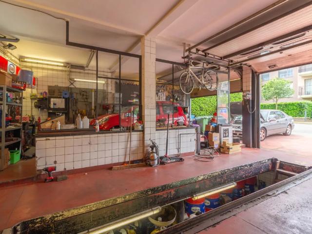 Local Commercial vente à Oudergem, Bruxelles