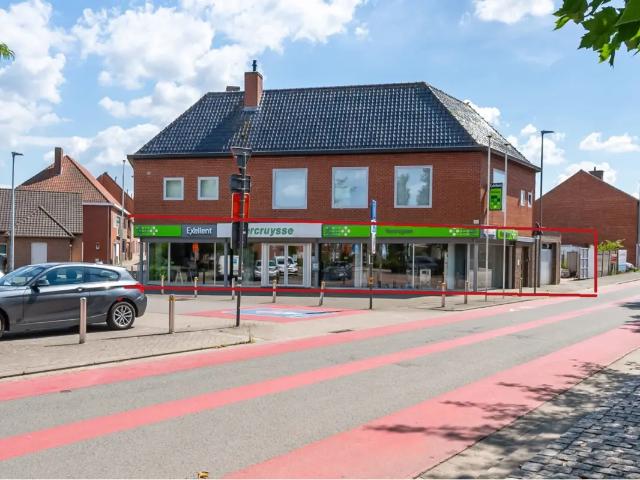 Local Commercial vente à Harelbeke, West-Vlaanderen
