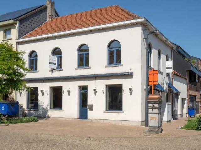 Local Commercial vente à Begijnendijk, Brabant