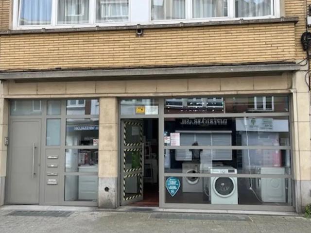 Local Commercial vente à Berchem, Bruxelles