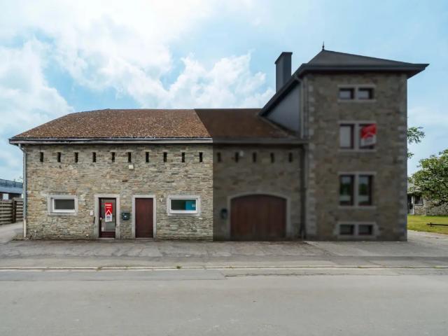 Local Commercial vente à Bertrix