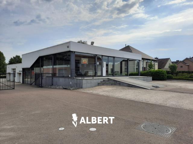 Local Commercial vente à Beverst, Limburg
