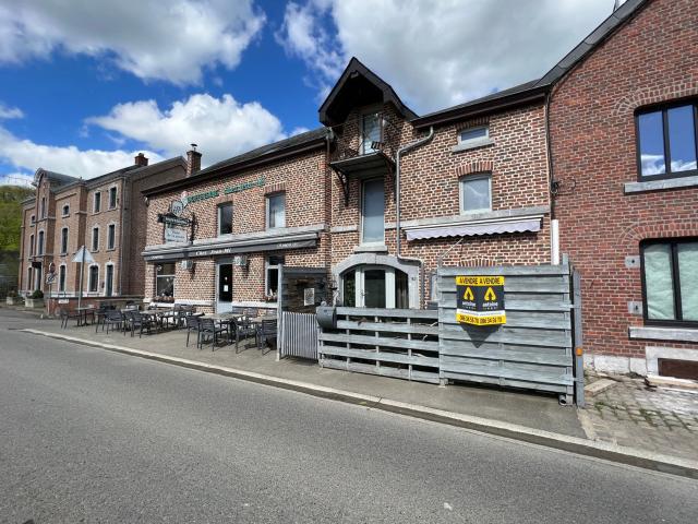 Local Commercial vente à Bende, Wallonie