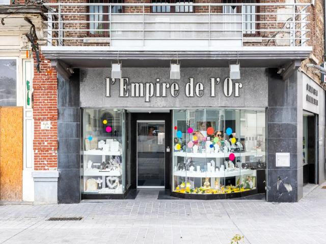 Local Commercial vente à Charleroi, Wallonie