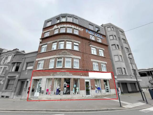 Local Commercial vente à Charleroi, Wallonie