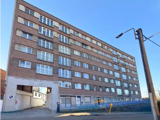 Local Commercial vente à Charleroi, Wallonie