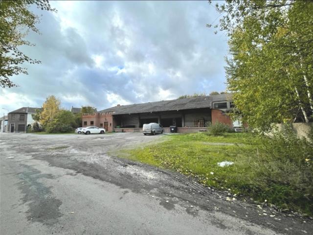 Local Commercial vente à Châtelet, Wallonie