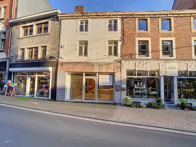 Local Commercial vente à Ciney, Wallonie