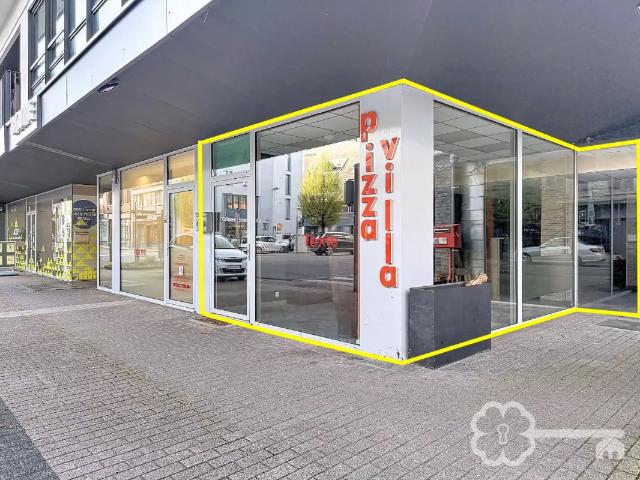 Local Commercial vente à Ciney, Wallonie