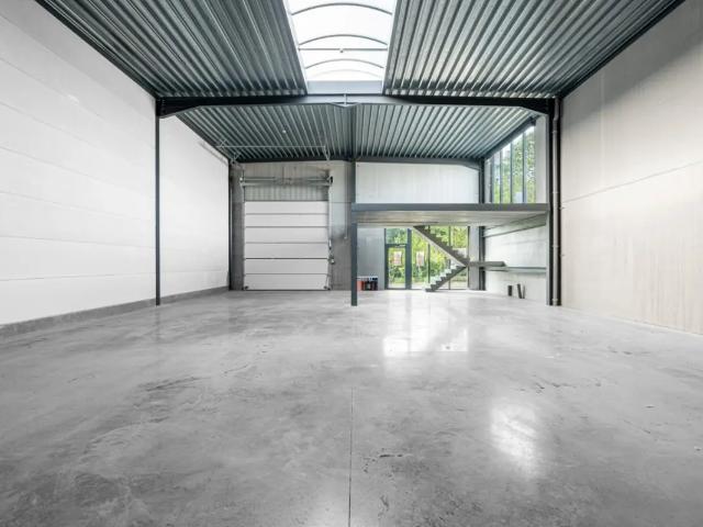 Local Commercial vente à Moorslede, West-Vlaanderen