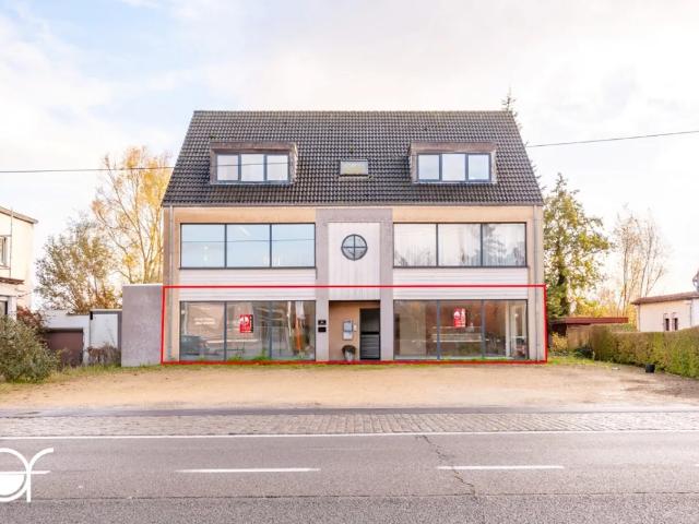 Local Commercial vente à Deinze, Oost-Vlaanderen