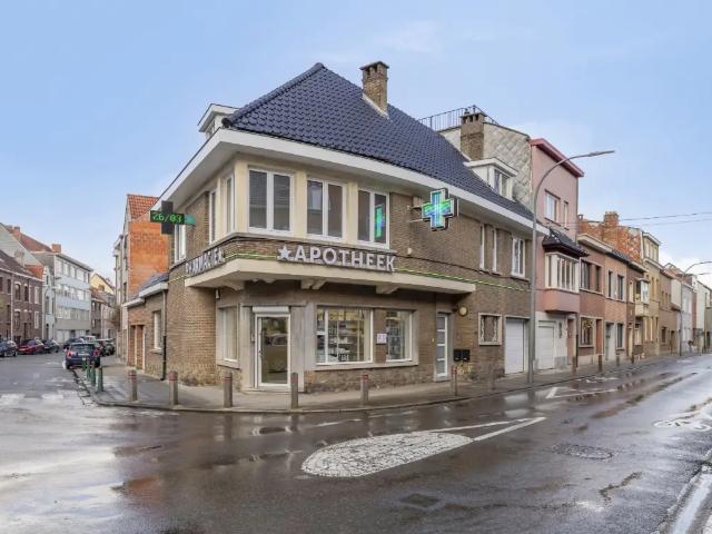 Local Commercial vente à Drogenbos, Brabant