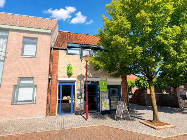Local Commercial vente à Esquelmes, Wallonie
